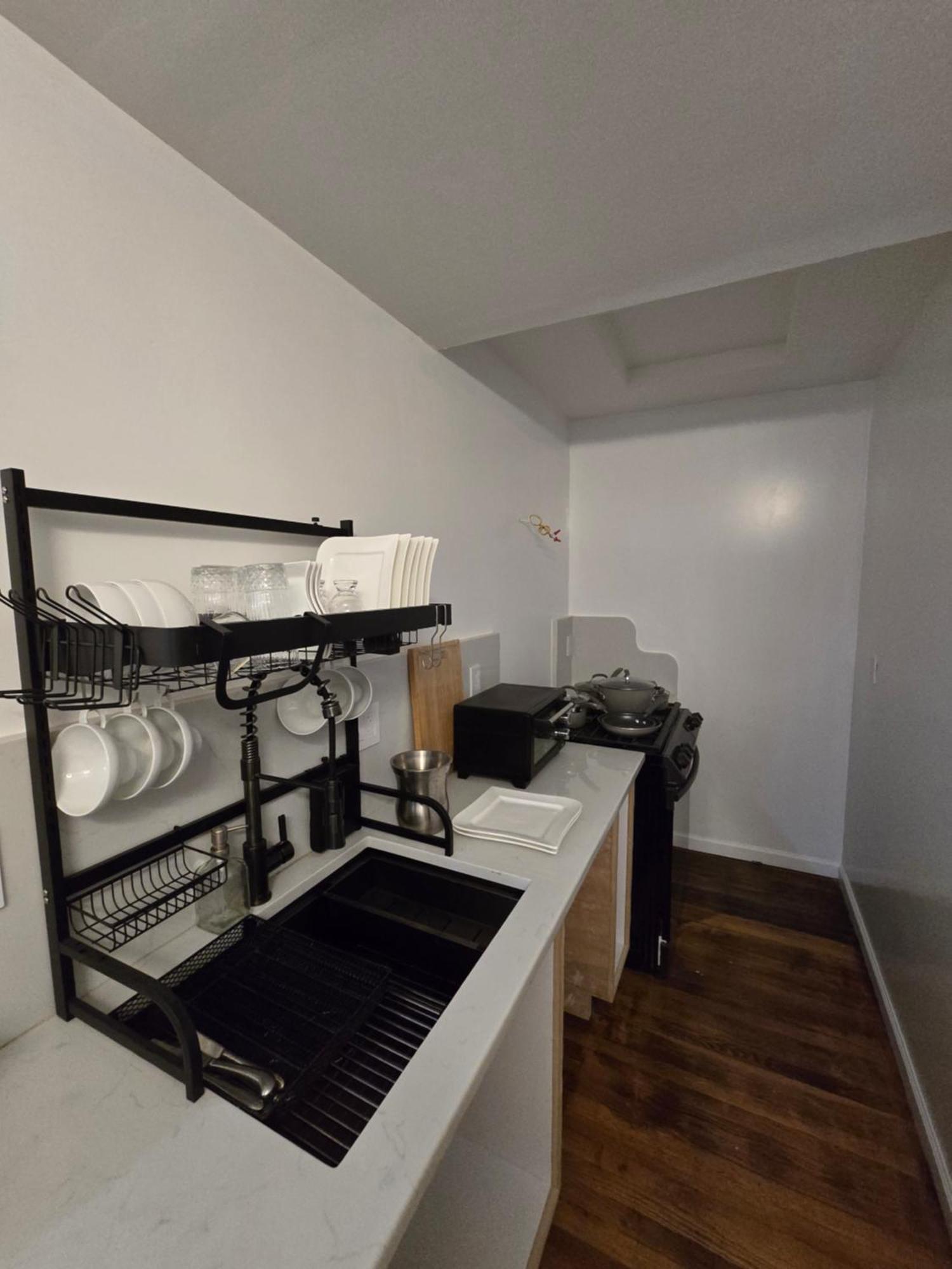 Beautiful Boston Bedroom - New Renovation ภายนอก รูปภาพ