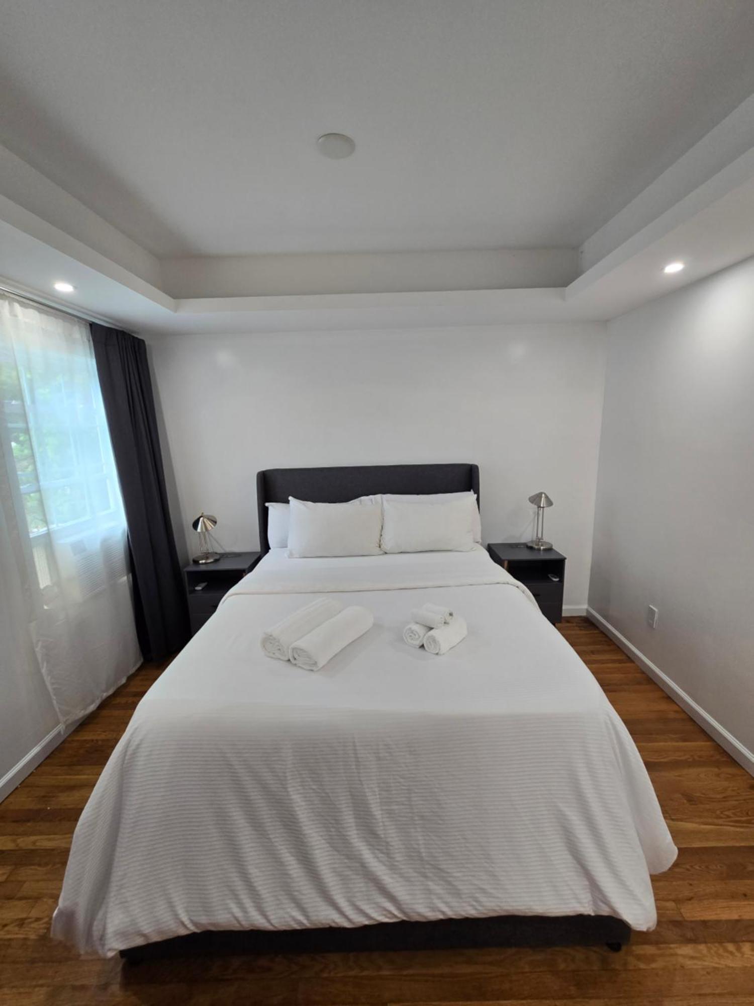 Beautiful Boston Bedroom - New Renovation ภายนอก รูปภาพ